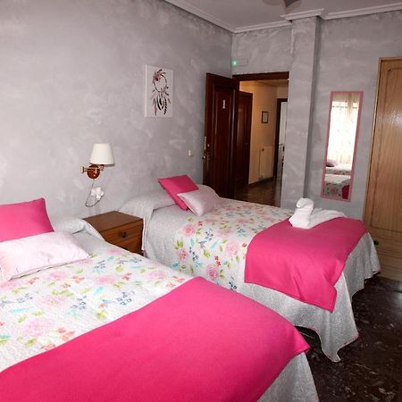 Pension Como En Casa Rincon de Soto Zewnętrze zdjęcie